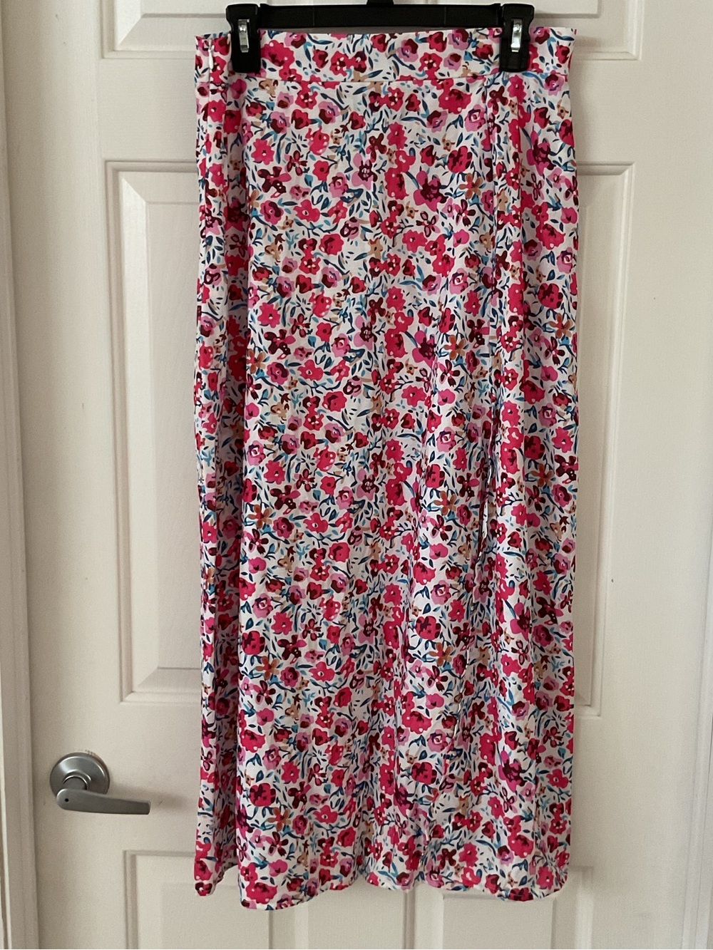 SHEIN White Maxi Skirt with Pink Floral Print